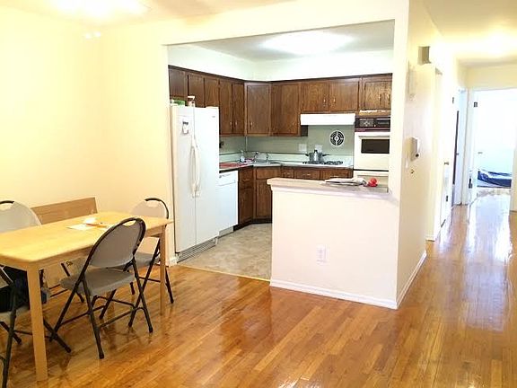 5th image of 7114 73rd St #1