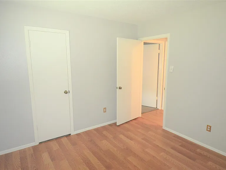 24006 Merry Oaks Dr — Photo 11