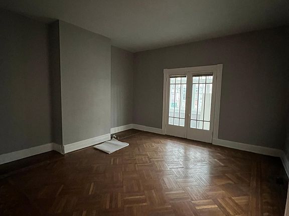 4th image of 4161 Lakeman St #1