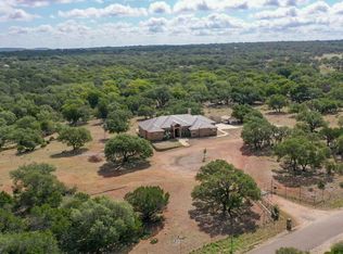 310 Valley Dr, Burnet, TX 78611