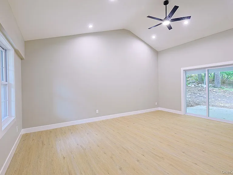 46 Finkle Rd — Photo 3