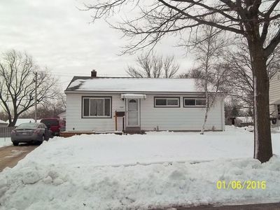 6301 W Manitoba St, Milwaukee, WI, 53219