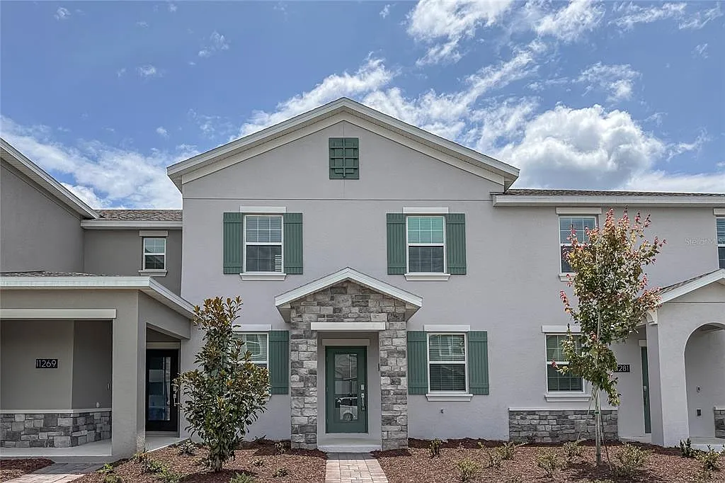 3 bed, 2.5 bath, 1636 sqft, $2,850 — Photo 1