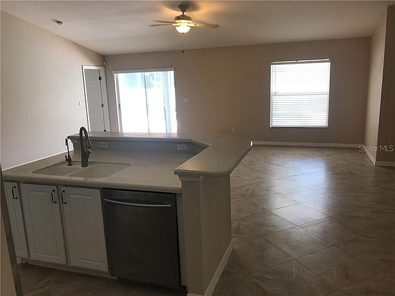 5th image of 4380 Kennett St