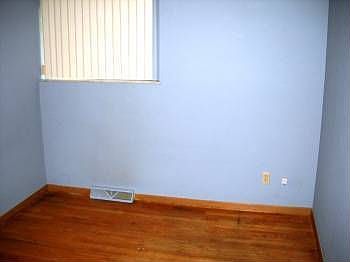 3rd image of 2390 W Walton Blvd
