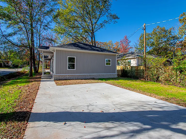 1523 S Cedar St — Photo 2