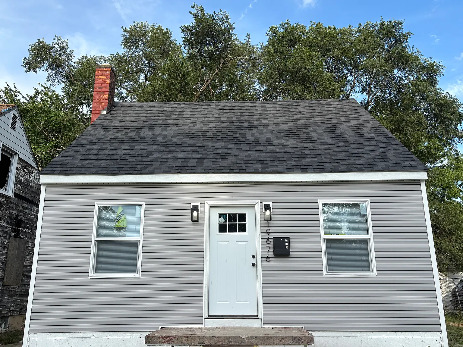 3 bed, 900 sqft, $1,250 — Photo 1