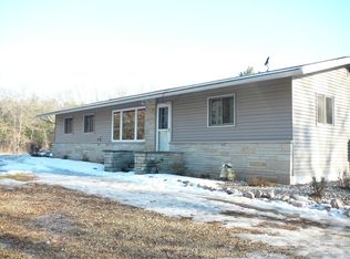 W3915 Beechnut Ln, Redgranite, WI 54970