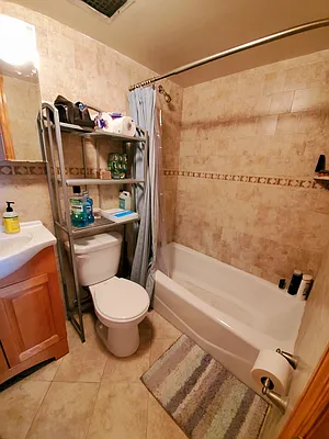 Rented by Abode Residential LLC | media 11