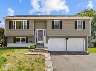 447 Old Connecticut Path, Framingham, MA 01701