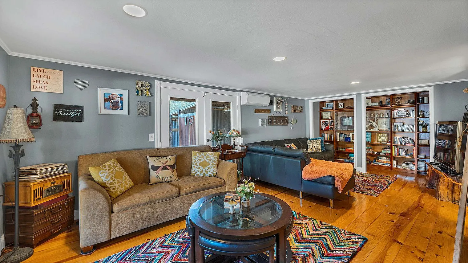 3 bed, 2.0 bath, 1980 sqft, $5,486 — Photo 3