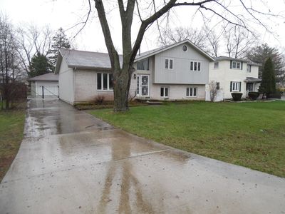7225 Sunrise Ave, Darien, IL, 60561