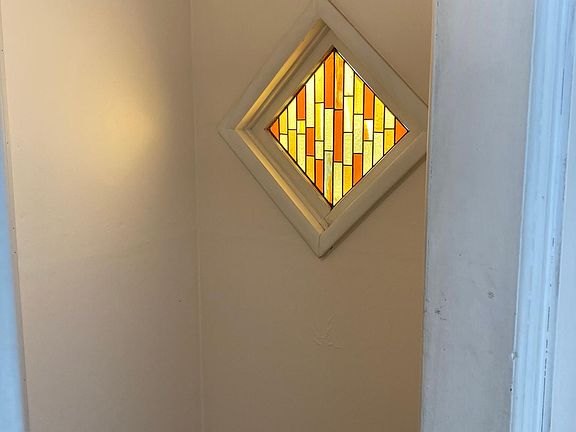 entry window