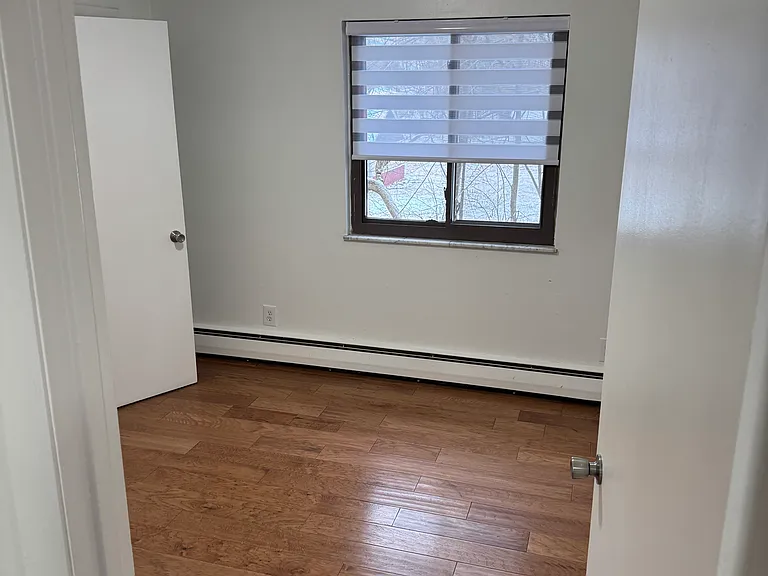 18 Rose Ln #5 — Photo 3