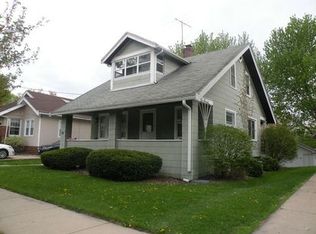 212 N Chicago Ave, Rockford, IL 61107