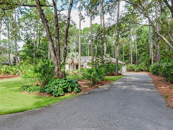 3rd image of 46 Big Woods Dr