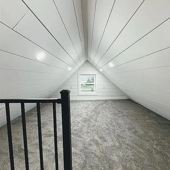 120 W Caldwell St — Photo 16
