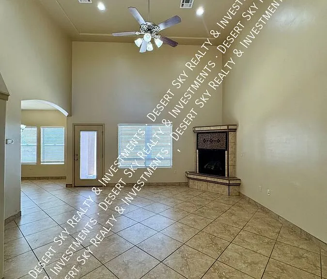 4230 Tres Ninos Dr #C — Photo 5