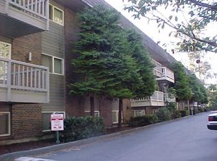 5710 200th St SW APT 101, Lynnwood, WA 98036