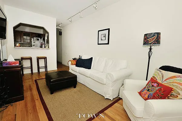 Rented by Town Residential | media 21