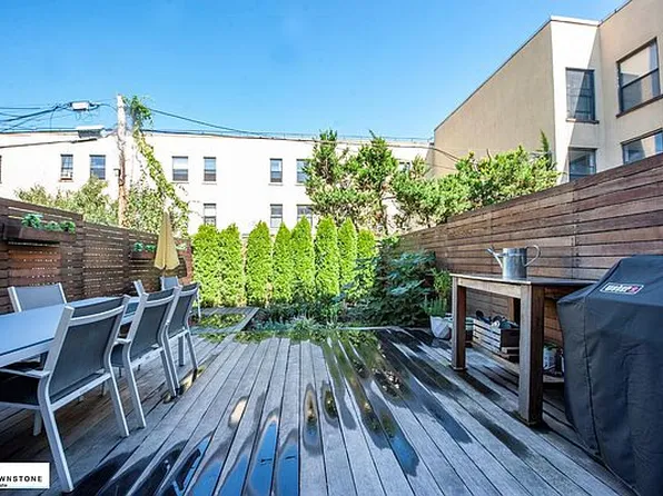 55 Carroll St, Brooklyn, NY 11231