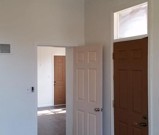 3819 Marine Ave — Photo 8