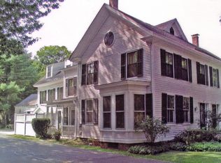27 Pleasant St, Woodstock, VT 05091