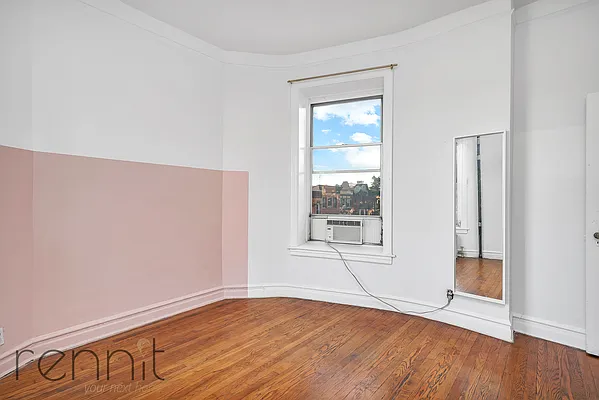 Rented by Rennit Inc. | media 34