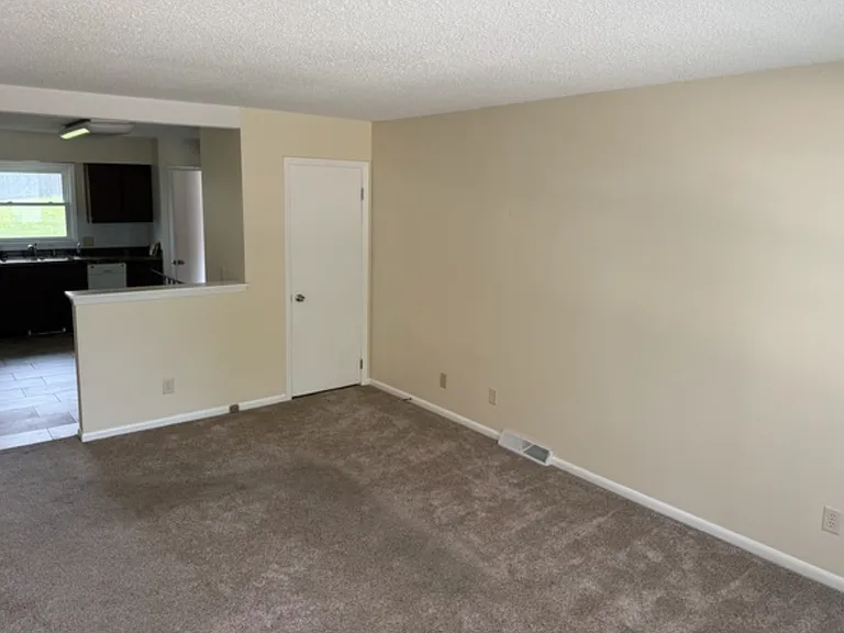 2911-2909 High Point Dr #1 — Photo 2