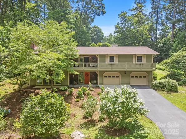 894 Indian Hill Rd, Hendersonville, NC 28791