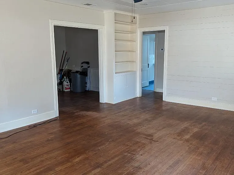 1402 S Donnybrook Ave — Photo 12