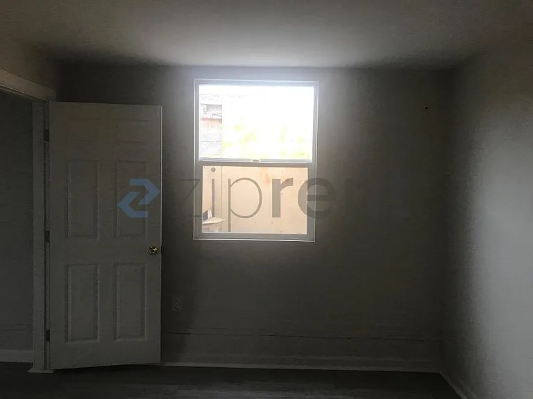 9601 La Salle Ave #ADU — Photo 7