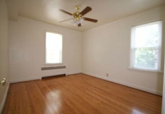 3rd image of 743 Westwood Dr APT 1S