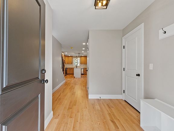 4th image of 23 E Prospect St #1