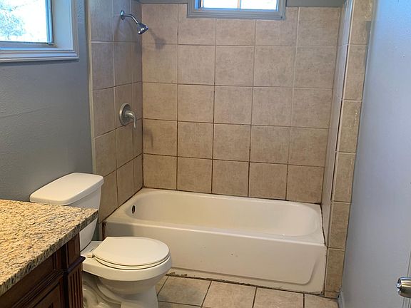 5th image of 128 Lorine Ln