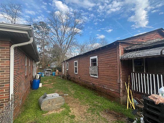 2nd image of 3317 46th St SW