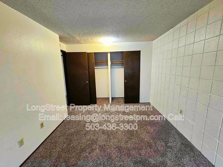 2135 NW Highland Dr #1 — Photo 11