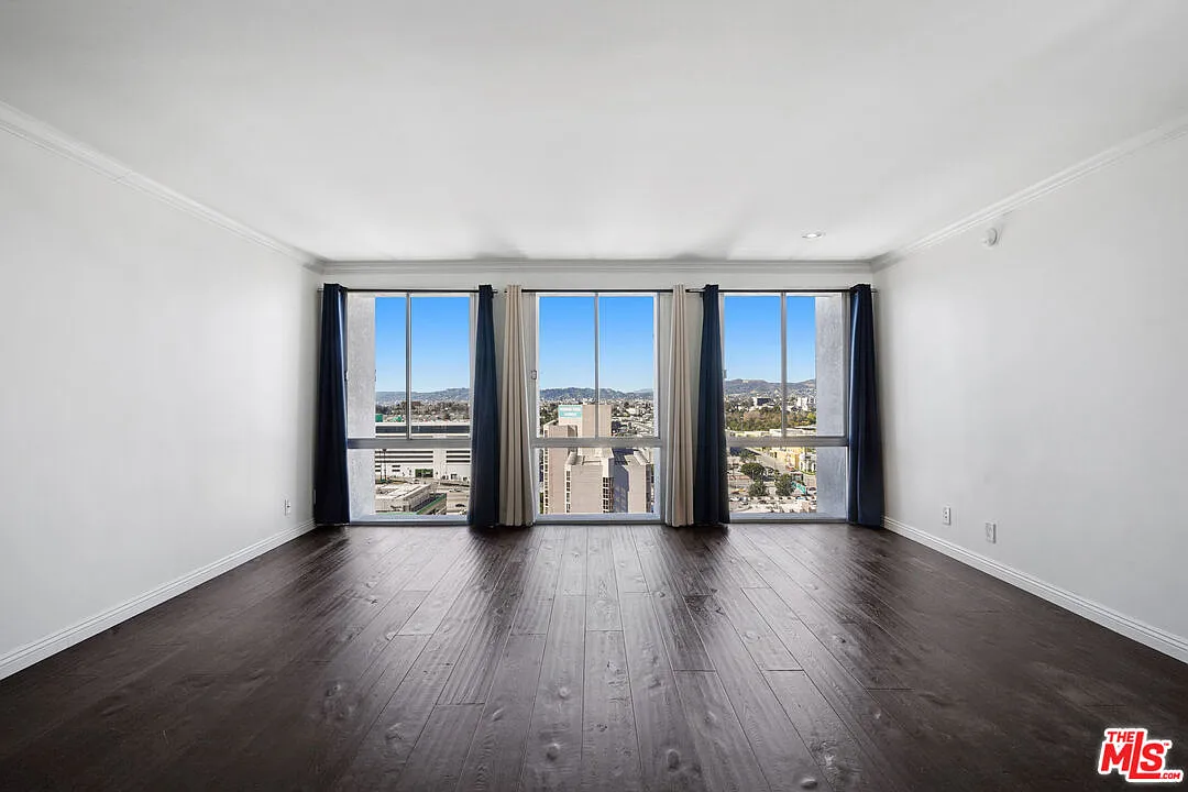 Studio, 1.0 bath, 481 sqft, $2,250 — Photo 2