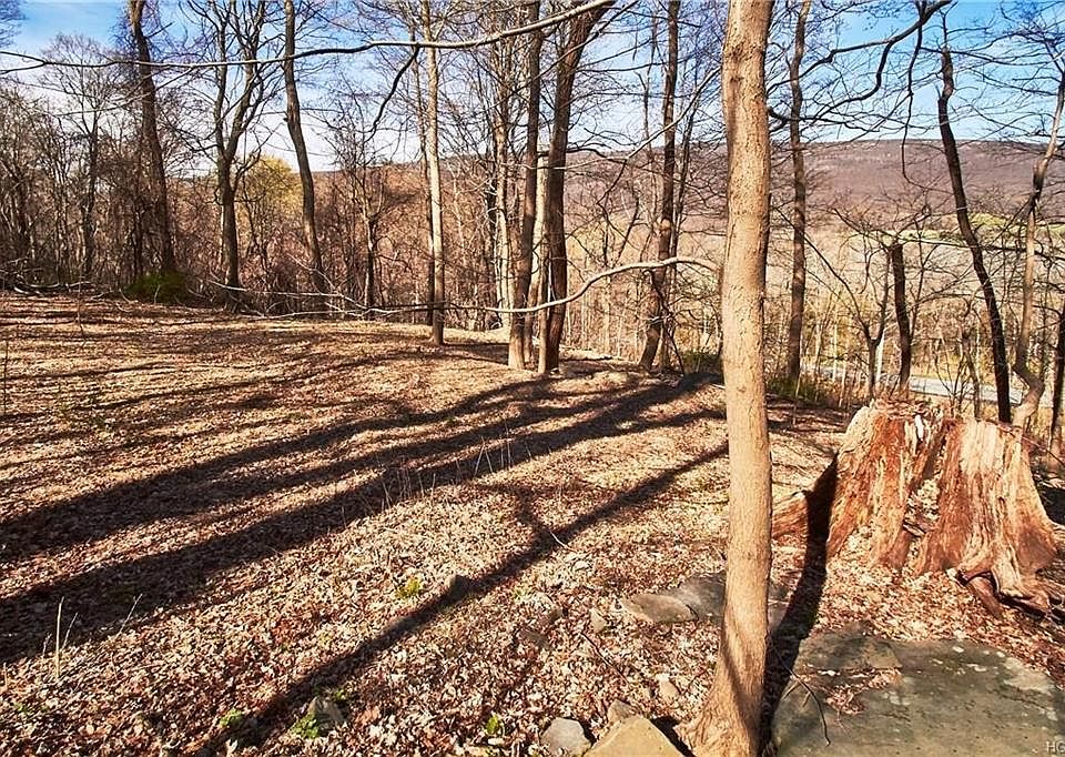 1st image of 5 Marcel Ct