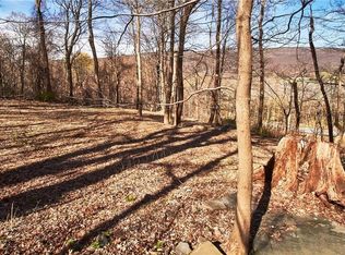 5 Marcel Ct, Highland Mills, NY 10930
