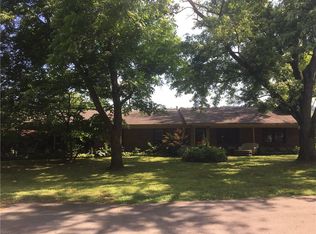 1515 W Carroll St, Paris, AR 72855
