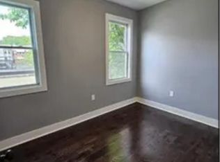 118 Cedar Ave #3, Newark, NJ 07106