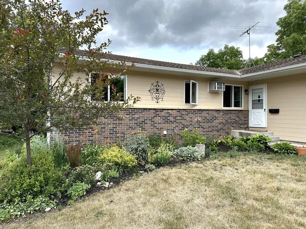 280 Candlestick Cir, Annandale, MN 55302