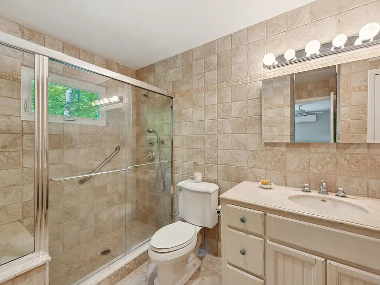 43 Highlands Dr — Photo 9