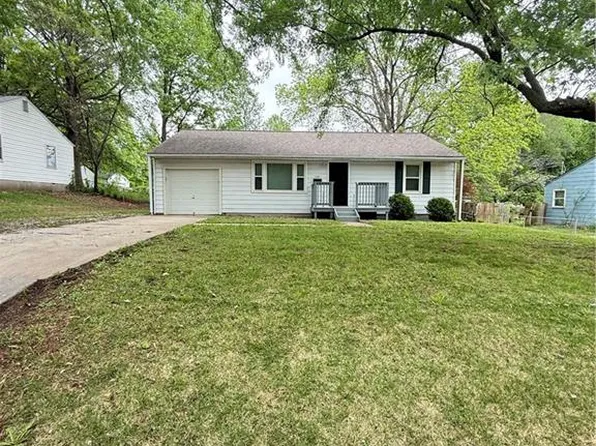 1000 NE 66th Ter, Gladstone, MO 64118