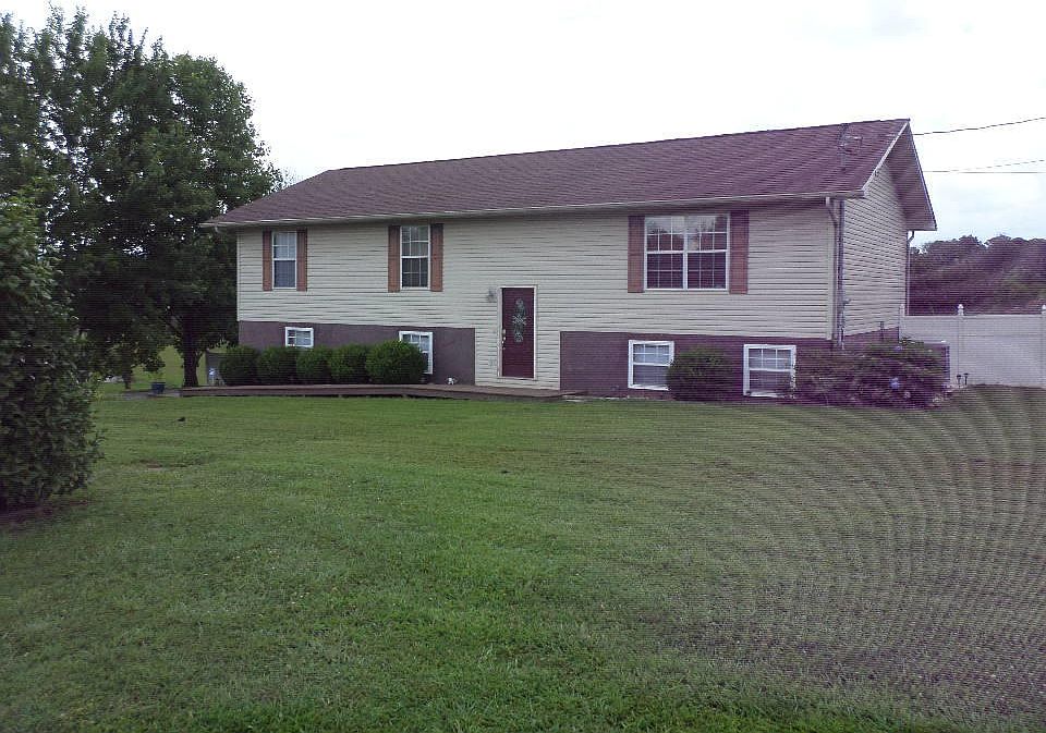 1st image of 658 Ross Dr