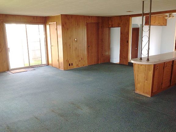5th image of 744 Keen Ave