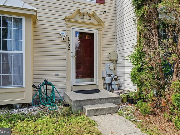 2nd image of 1702 Barnwood Ct