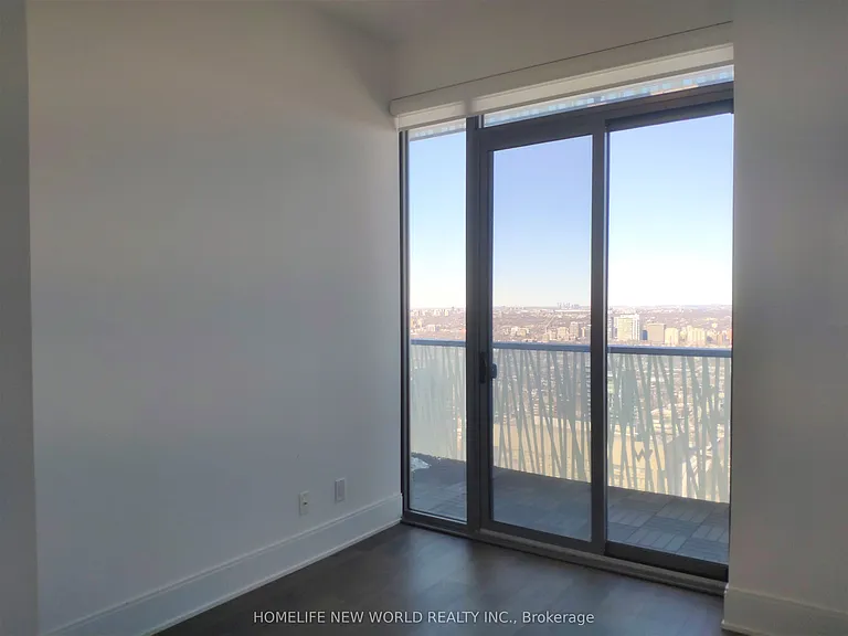 50 Charles St E #LPH5207 — Photo 10