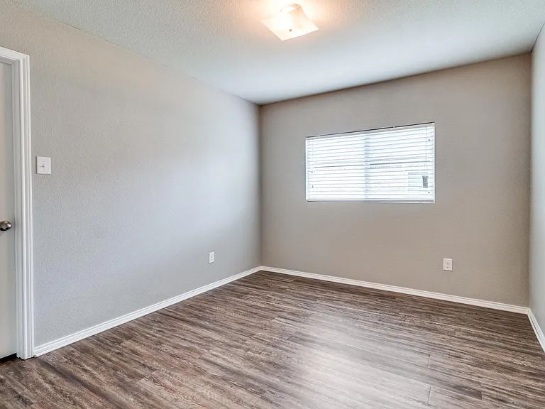 1434 S Raven Dr — Photo 19